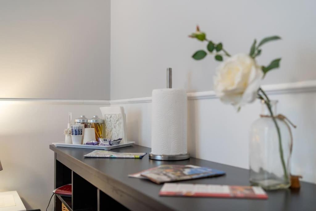 Terrazze Italiane City Center - White Apartment เวโรนา ภายนอก รูปภาพ
