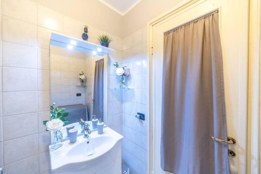 Terrazze Italiane City Center - White Apartment เวโรนา ภายนอก รูปภาพ